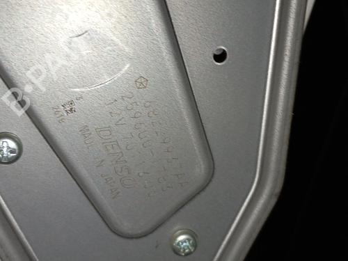 Used Rear wiper motor JEEP GRAND CHEROKEE IV (WK, WK2) 3.0 CRD V6 4x4 (250 hp) 31888498