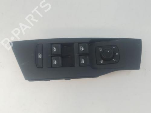 Used Left front window switch Left front window switch VW TAIGO (CS1) 1.0 TSI (110 hp) 34122692 34122692