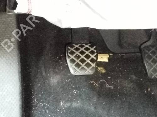 Used Clutch pedal SKODA SUPERB II Estate (3T5) 2.0 TDI 16V (140 hp) 15579254