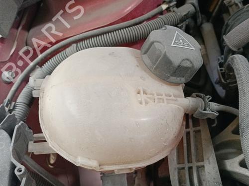 Used Expansion tank PEUGEOT 208 II (UB_, UP_, UW_, UJ_) 1.2 PureTech 100 (101 hp) 26501951