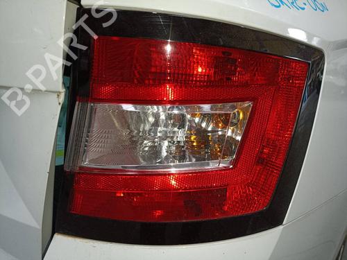 Used Right taillight SKODA FABIA III Estate (NJ5) [2014-2022]  22957360