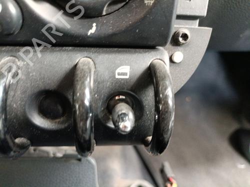 Used Right front window switch MINI MINI (R50, R53) One (90 hp) 29970511