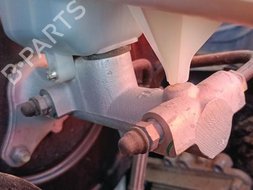 Hovedbremsecylinder RENAULT TRAFIC II Bus (JL) 2.5 dCi 145 (JL0J) (146 hp) 28034793
