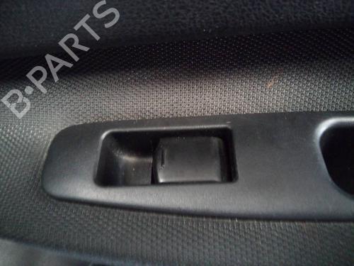 Used Right rear window switch NISSAN QASHQAI / QASHQAI +2 I (J10, NJ10, JJ10E) [2006-2014]  19506886
