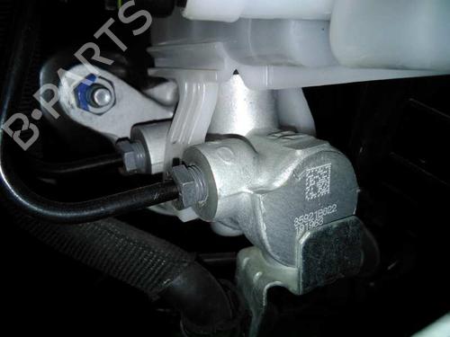 Used Brake master cylinder LANCIA DELTA III (844_) 1.9 D Multijet (844.AXE1A) (190 hp) 7177542
