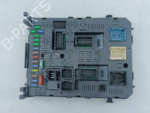 Caja reles / fusibles CITROËN C4 Grand Picasso I (UA_) 1.6 HDi (109 hp) 27335148