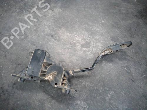 Used Pedal MITSUBISHI L200 / TRITON (KA_T, KB_T) 2.5 DI-D 4WD (KB4T) (136 hp) 13924573