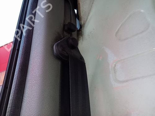 Used Front right seatbelt RENAULT MASTER II Van (FD) 2.5 dCi (120 hp) 22374366