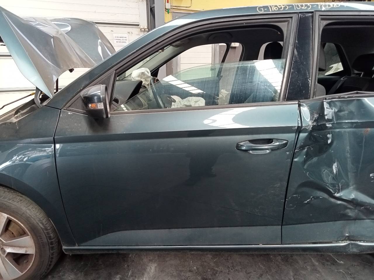 WALSER Deflettori Vento Per Skoda Fabia III (NJ3/NJ5) 2014-2022 – 2 Pezzi, Protezione Da Pioggia E Vento, Facili Da Montare