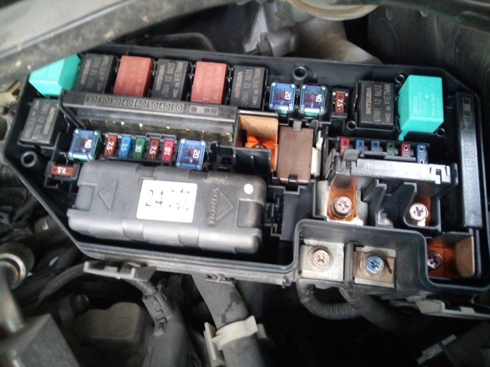 Fuse box HONDA ACCORD VIII (CU) 2.2 iDTEC (CU3) 10216203 BParts