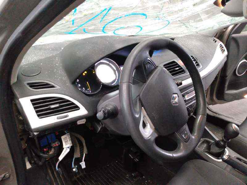 Dashboard Renault Megane Iii Grandtour Kz0 1 1 5 Dci Kz09 Kz0d Kz1g B Parts