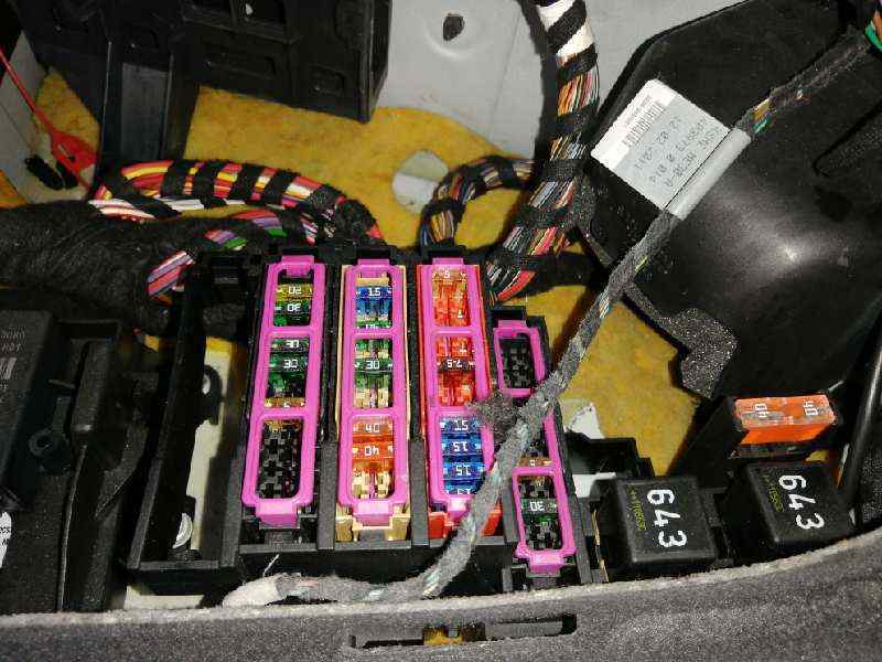 Fuse box AUDI A5 Sportback (8TA) 2.0 TDI quattro BParts