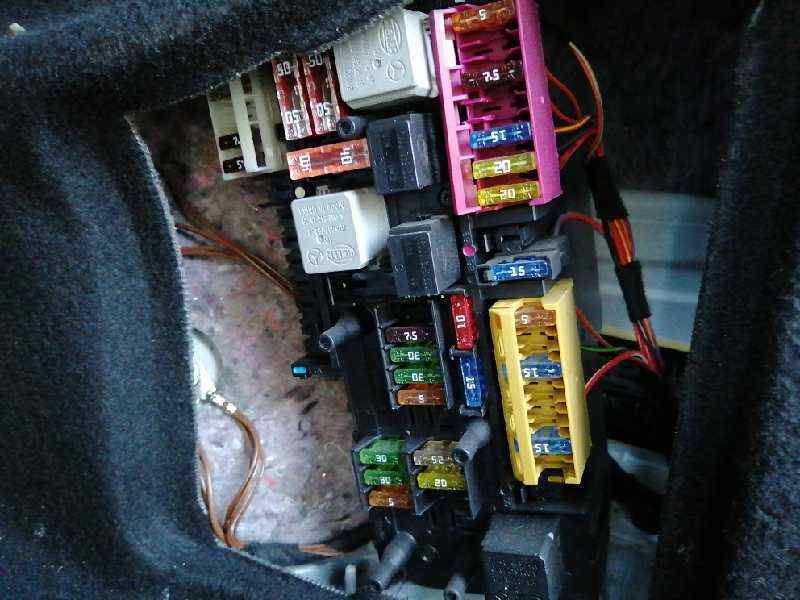 Fuse box MERCEDESBENZ ECLASS (W212) E 250 CDI / BlueTEC 4matic (212.