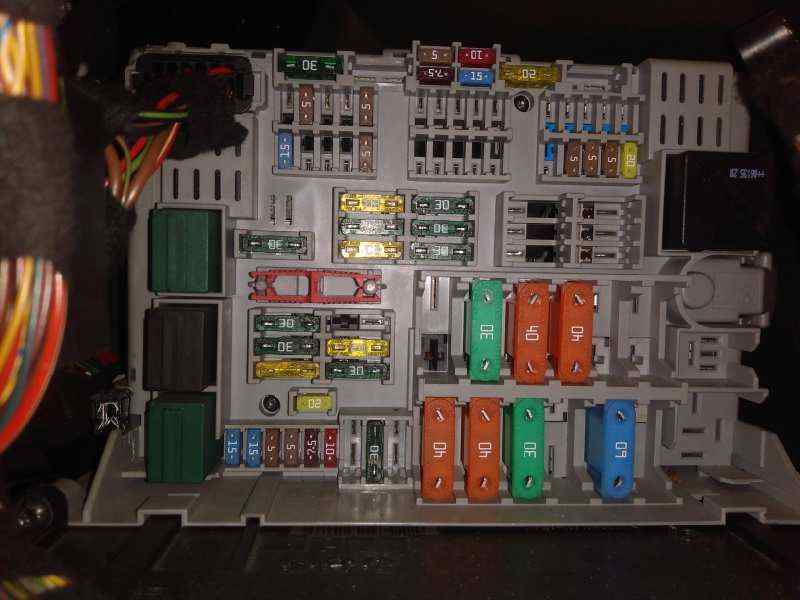 Fuse box BMW 1 (E87) 118 d 61146971370 BParts