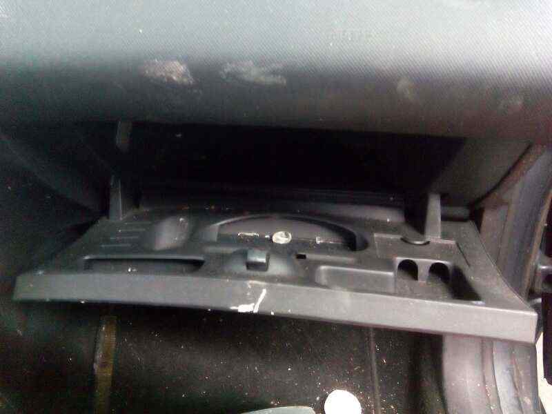 Glove box PEUGEOT 308 I (4A_, 4C_) 1.6 HDi BParts