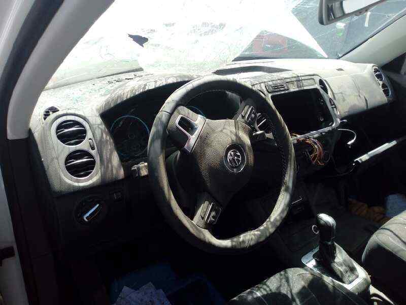 Third brake light VW TIGUAN (5N_) 2.0 TDI 4motion BParts