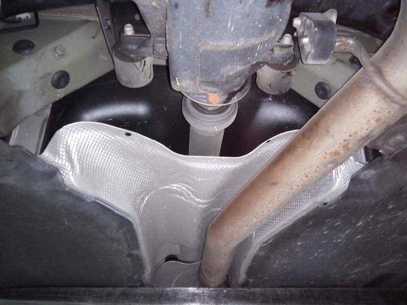 Fuel tank BMW X5 (E70) xDrive 40 d 6787520 BParts