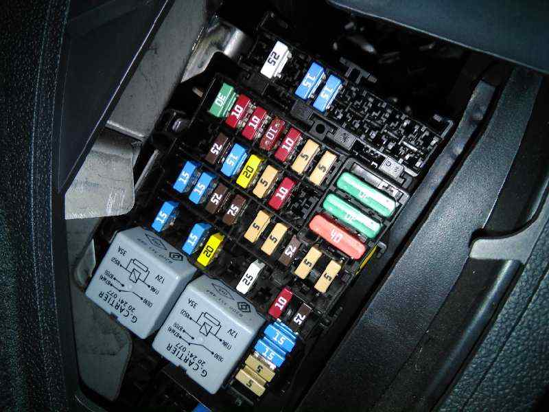 Fuse box DACIA DUSTER (HS_) 1.5 dCi 6819050 BParts