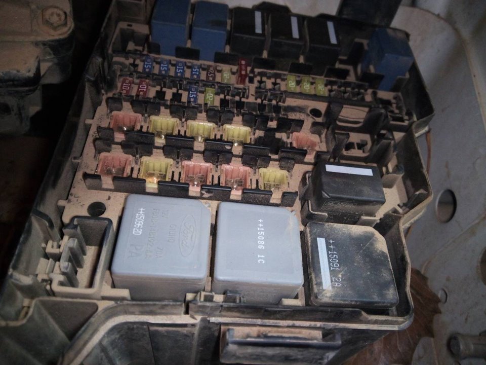 Fuse box FORD TRANSIT CONNECT V408 Box Body/MPV 1.6 TDCi 9290427 BParts