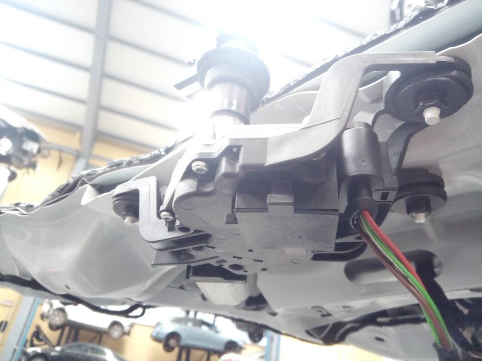 Rear wiper motor VW TOURAN (1T3) 2.0 TDI 9268102 BParts