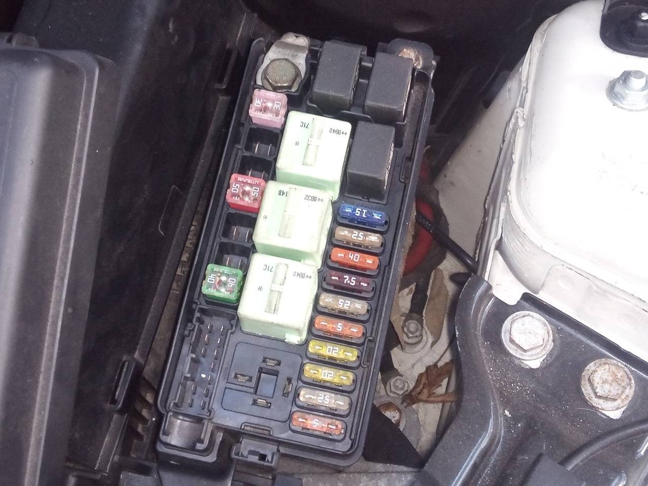 audi q3 cigarette lighter fuse location Where is the fuse location for the cigarette lighter in a 2013 Audi A4?