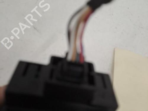 Used Switch Switch RENAULT LAGUNA III (BT0/1) 2.0 dCi (BT0M, BT0N, BT0S, BT19, BT1F) (173 hp) 28390828 28390828