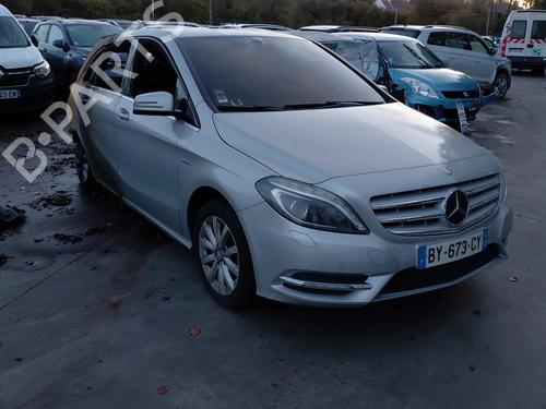 Pièces Détachées Usagées MERCEDES-BENZ B-CLASS Sports Tourer (W246, W242) B 180 CDI (246.200) (109 hp) 4343809