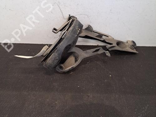 Used Rear bumper bracket PEUGEOT 2008 I (CU_) 1.6 BlueHDi 120 (120 hp) 28407030