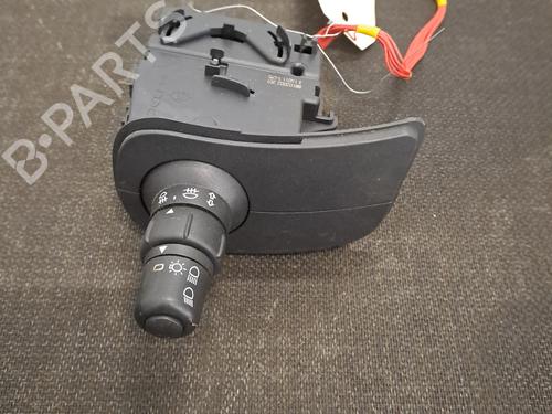 Used Switch RENAULT CLIO III (BR0/1, CR0/1) 1.5 dCi (C/BR0G, C/BR1G) (68 hp) 28390199