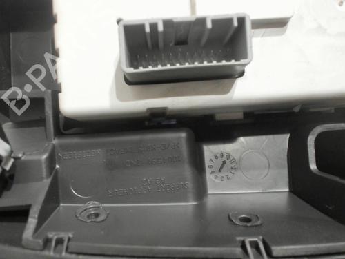 Display RENAULT MEGANE III Hatchback (BZ0/1_, B3_) 1.5 dCi (BZ09, BZ0D, BZ1W, BZ29, BZ14) (110 hp) 28410550