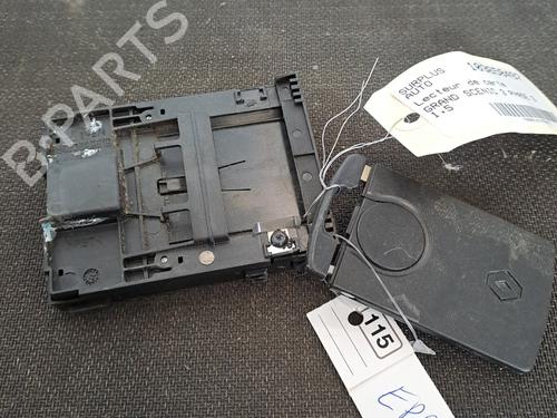Used Card reader Card reader RENAULT GRAND SCÉNIC III (JZ0/1_) 1.5 dCi (JZ09, JZ0D, JZ10, JZ14, JZ1G, JZ29, JZ2C) (110 hp) 28395642 28395642