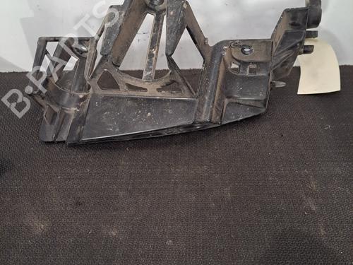 Used Rear bumper bracket PEUGEOT 508 I (8D_) 2.0 HDi (140 hp) 28409467