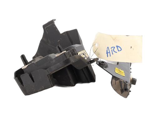 rear-bumper-bracket-renault-clio-v-b7_-2019-31714257 main image