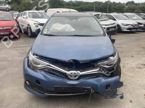 Used Parts TOYOTA AURIS (_E18_) 1.8 Hybrid (ZWE186_, ZWE186R) (136 hp) 3951047