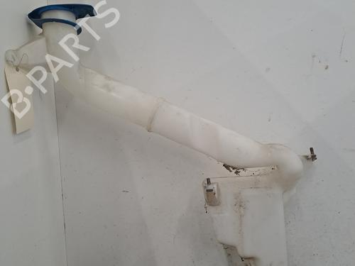 Used Windscreen washer tank VW POLO IV (9N_, 9A_) 1.2 12V (64 hp) 28397772