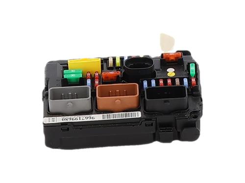Fuse box CITROËN C3 II (SC_) 1.2 VTi 82 | BP37190410E1 - Image 3