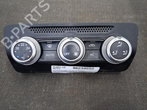 Used Climate control AUDI A1 Sportback (8XA, 8XF) 1.6 TDI (90 hp) 28409376