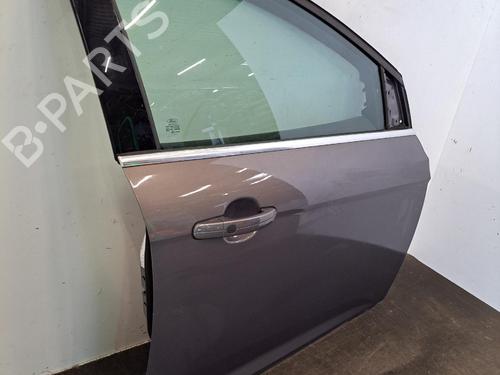 Used Right front door Right front door 38986285 38986285