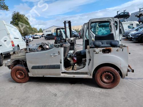Farolim esquerdo PEUGEOT PARTNER Tepee 1.6 HDi 75 (16V) | BP39896368C34 - Image 8