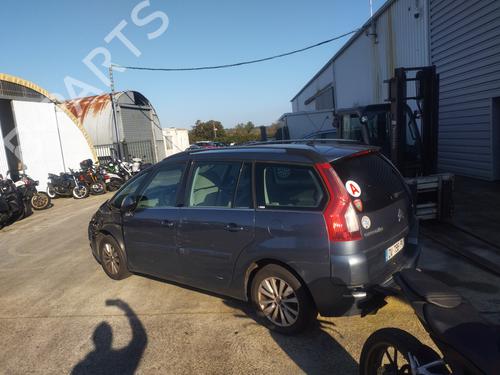 Brugte CITROËN C4 Grand Picasso I (UA_) 2.0 i 16V (140 hp) 3951153