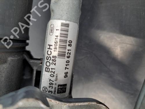 Used Front wiper motor PEUGEOT 3008 I MPV (0U_) 1.6 HDi (114 hp) 28402632