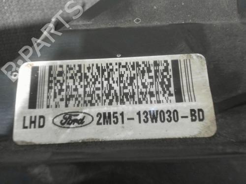 Faro izquierdo FORD FOCUS I (DAW, DBW) 1.8 Turbo DI / TDDi (90 hp) 28393703
