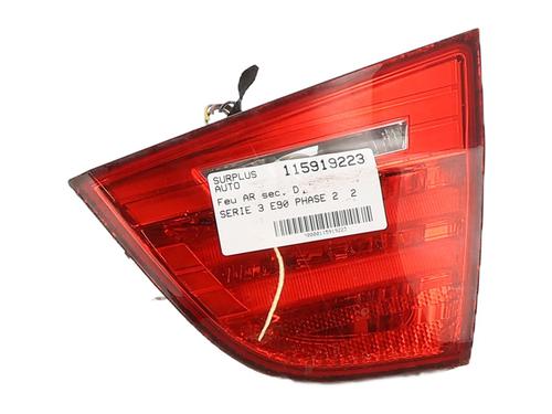 Farolim direito da mala BMW 3 (E90) 318 d (143 hp) 31300692