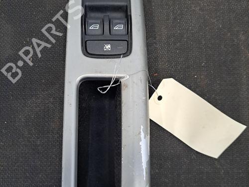 Used Left front window switch Left front window switch VOLVO V50 (545) 1.6 D (110 hp) 28613028 28613028