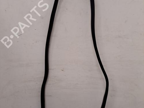 Used Rubber door seal DACIA SANDERO III 1.0 TCe 100 ECO-G (101 hp) 28396061