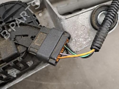 Used Front wiper motor Front wiper motor RENAULT MODUS / GRAND MODUS (F/JP0_) 1.5 dCi (FP0D, JP0D) (82 hp) 28401986 28401986