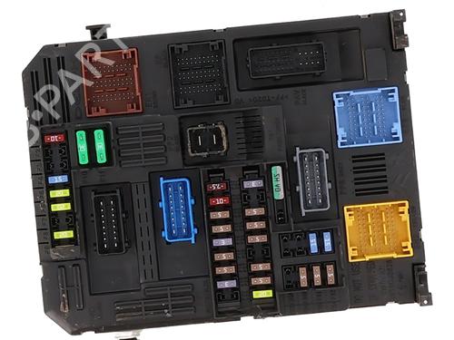 Fuse box CITROËN C3 III (SX) 1.5 BlueHDi 100 (SXYHYP, SXYHTU) | BP32302136E1 