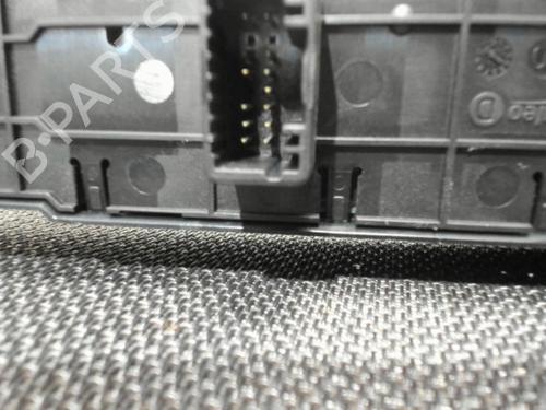 Used Left front window switch RENAULT MEGANE III Hatchback (BZ0/1_, B3_) 1.5 dCi (BZ09, BZ0D, BZ1W, BZ29, BZ14) (110 hp) 28399949