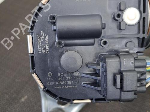 Used Front wiper motor PEUGEOT 5008 (0U_, 0E_) 1.6 HDi (110 hp) 28402747