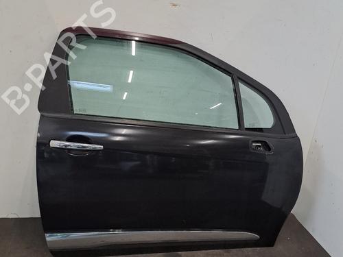 Used Right front door Right front door 39631170 39631170